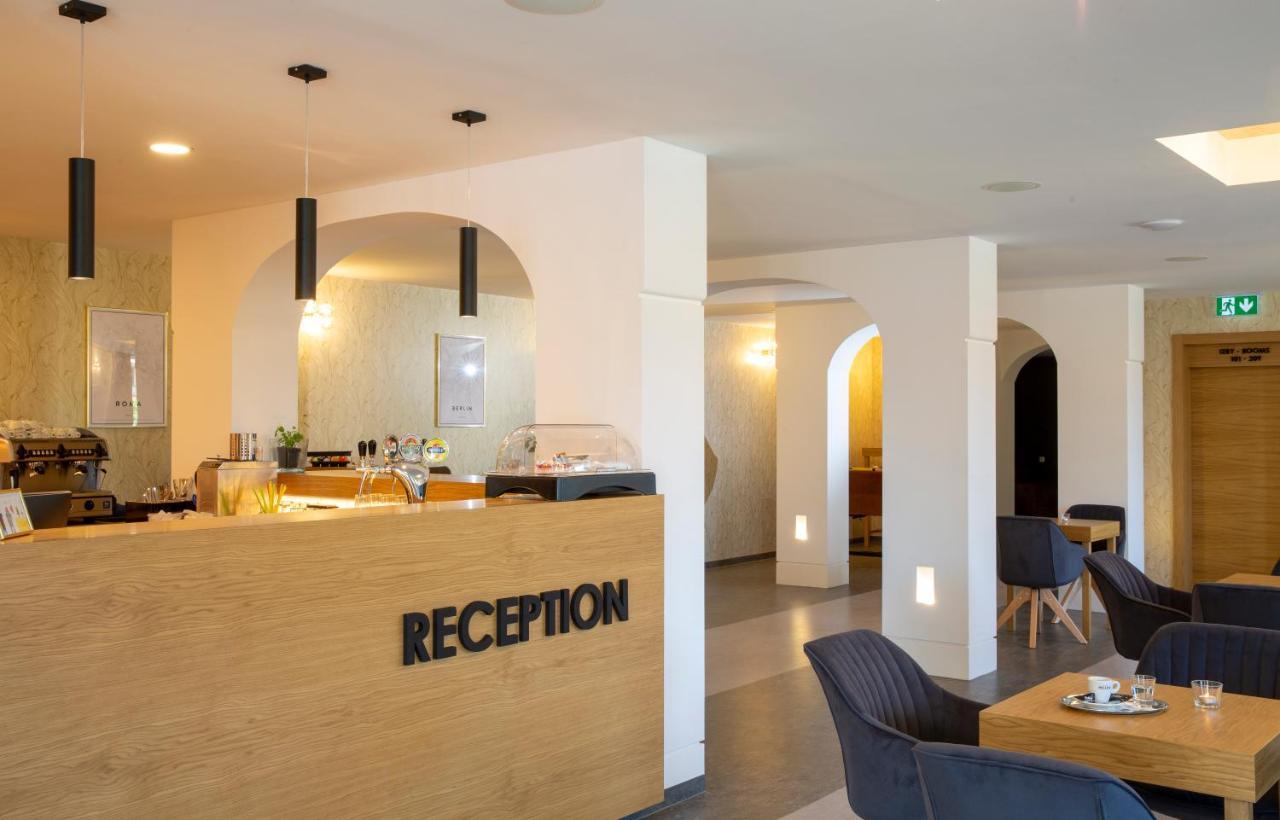 Pension Eden Zeliezovce Экстерьер фото