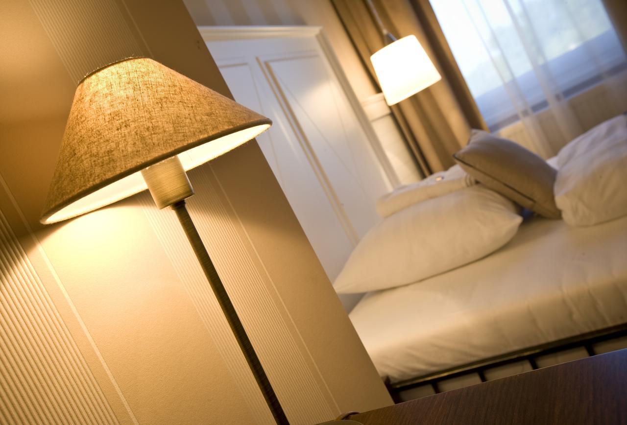 Pension Eden Zeliezovce Экстерьер фото