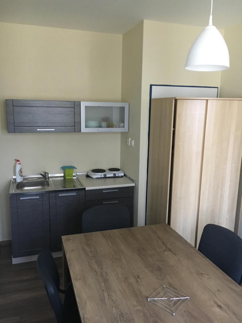 Pension Eden Zeliezovce Экстерьер фото